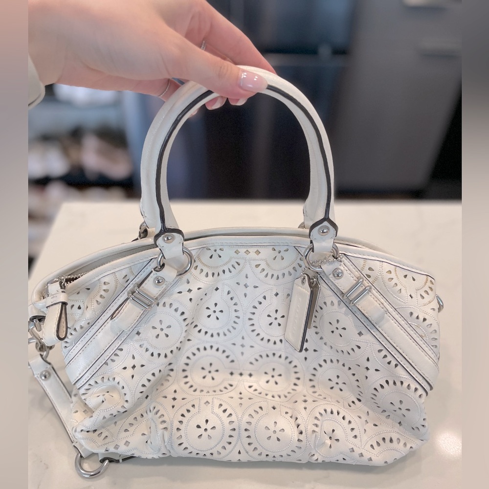 COACH shoulder bag eyelet